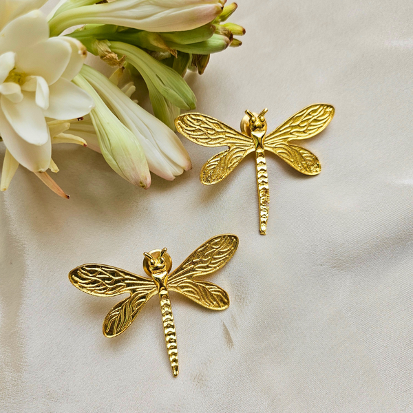 Dragon fly chiq studs