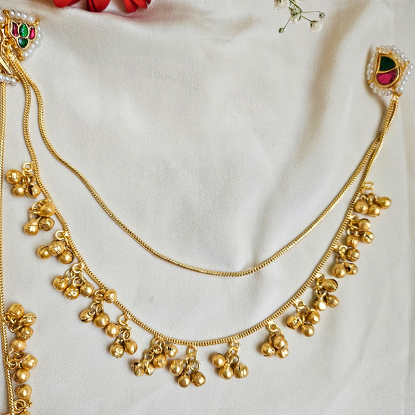 Ruhani Kashmiri Jhumke