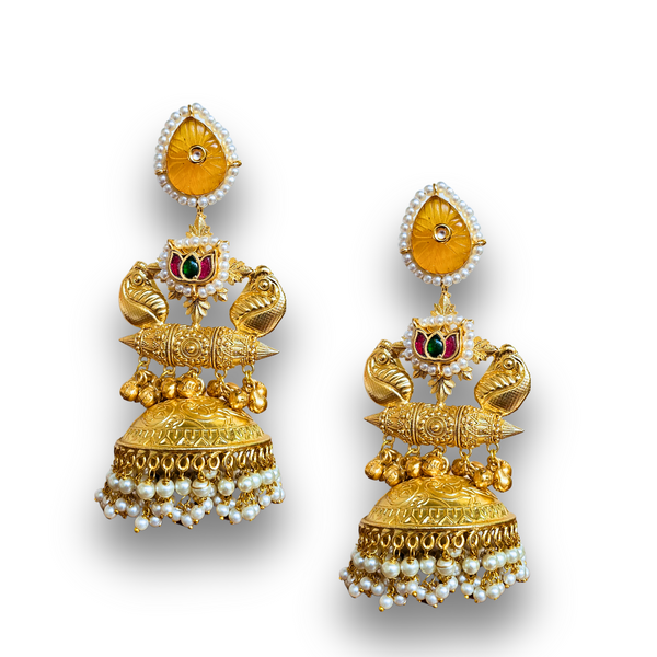 Kaiynaat Jhumka