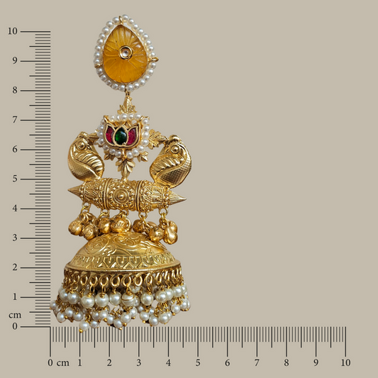 Kaiynaat Jhumka